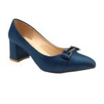 1007916 – Women's Court Shoes