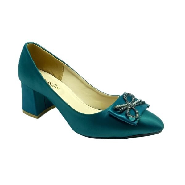 1007847 – Women's Court Shoes