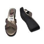 1008351 – Women's Comfort Slipper - Image 2